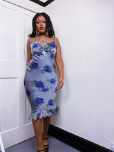 Load image into Gallery viewer, 90s Silver and Lilac slip dress