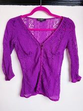Load image into Gallery viewer, Y2K Betsey Johnson Purple 3/4 Sleeve Cardigan