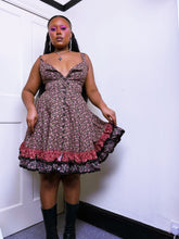 Load image into Gallery viewer, 2000s Betsey Johnson Ditsy floral print ruffled dress