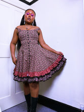 Load image into Gallery viewer, 2000s Betsey Johnson Ditsy floral print ruffled dress