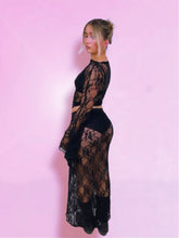 Load image into Gallery viewer, Lay me in Lace Skirt