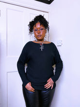 Load image into Gallery viewer, Hook and eye batwing jumper