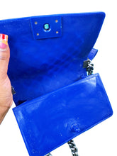 Load image into Gallery viewer, Faux Shanel quilted chain handbag