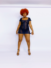 Load image into Gallery viewer, The Doily Mini