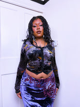 Load image into Gallery viewer, 1990s Betsey Johnson New York crushed velvet cardigan ASO Phoebe in FRIENDS
