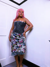 Load image into Gallery viewer, Betsey Johnson New York mixed print midi skirt
