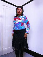 Load image into Gallery viewer, Y2K Aquarius long sleeve graphic top by Hayes
