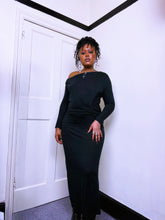 Load image into Gallery viewer, Long sleeve cow neck pleated maxi dress

