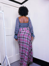 Load image into Gallery viewer, Y2K Plaid flared maxi skirt
