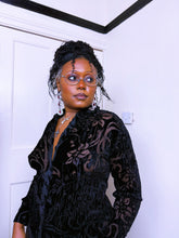 Load image into Gallery viewer, 90s Dévoré Buttom up blouse
