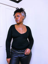 Load image into Gallery viewer, Y2K V-neck knit long sleeve top

